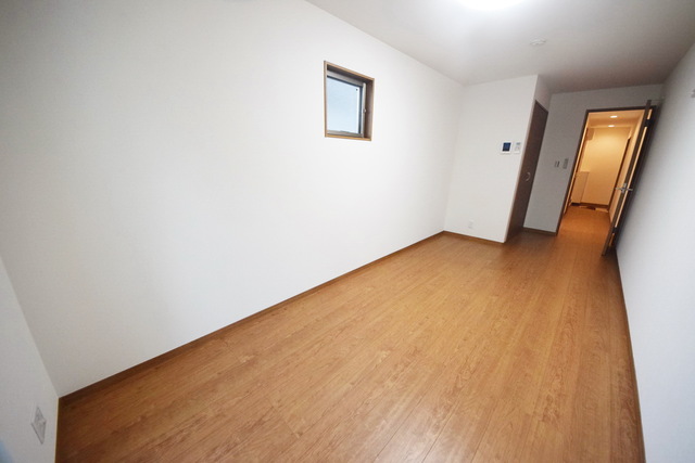 居室・リビング　～白を基調とした綺麗なお部屋～