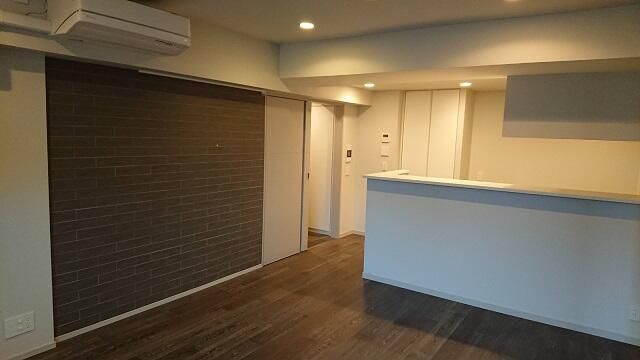 居室・リビング　※別部屋参考写真