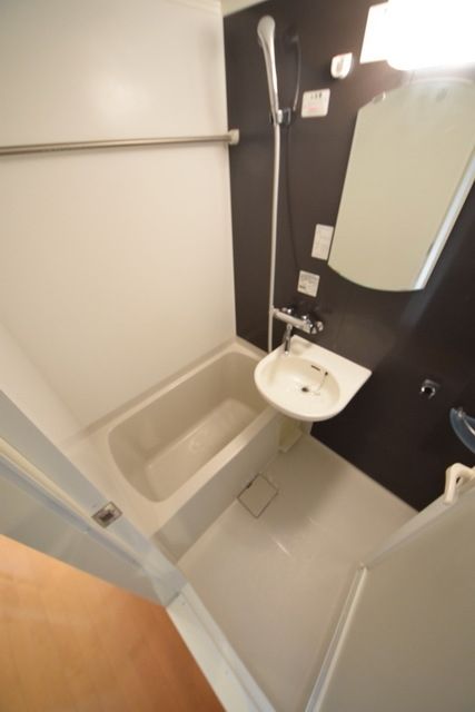 バス・シャワールーム　☆お問い合わせはお早めに☆