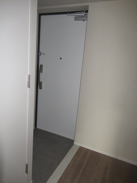 玄関　※参考写真