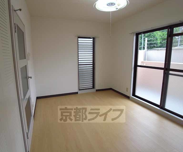 居室・リビング　きれいなお部屋です。