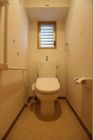 トイレ　別室のタイプの写真となります。