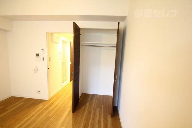 収納　収納です。コンパクトで収納しやすいですね。（写真はモデルルー