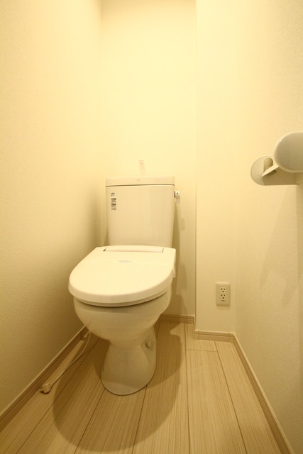 トイレ　清潔感のある水回り♪