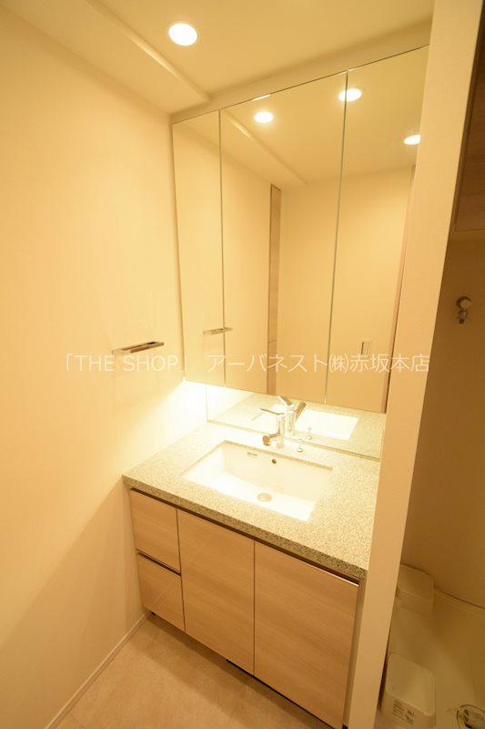 洗面設備　独立洗面台