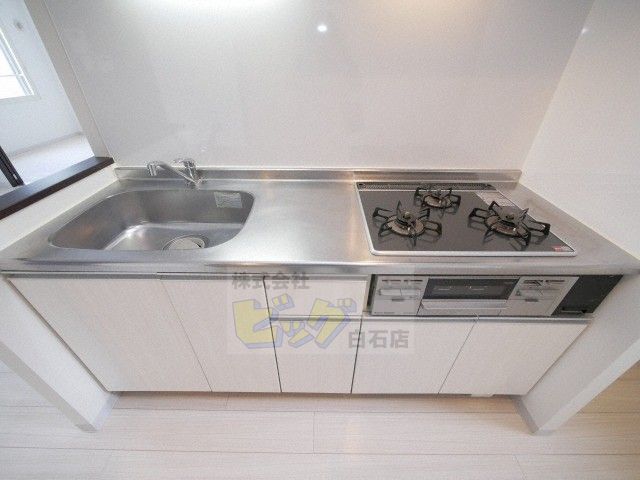 キッチン　人気の独立式システムキッチンです♪