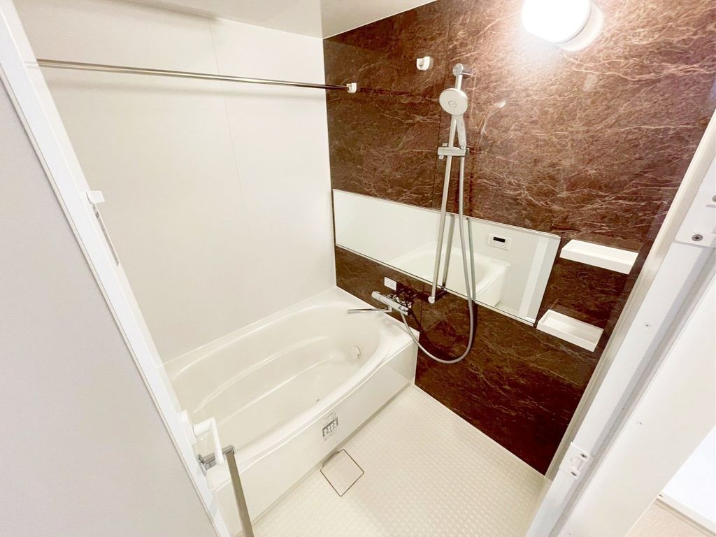 バス・シャワールーム　バス