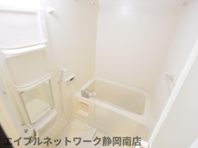 バス・シャワールーム　日々の暮らしに欠かせないお風呂です