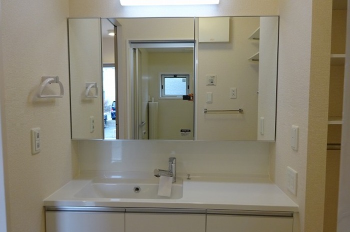 洗面設備　洗髪洗面化粧台