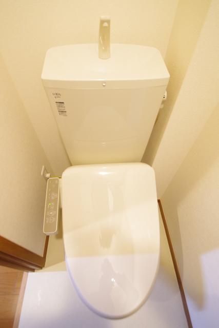 トイレ　※別号室参考写真