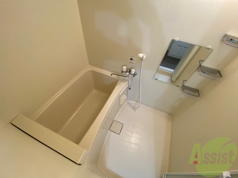 バス・シャワールーム　お風呂です。ゆっくりお風呂につかるのも体に良いですね～