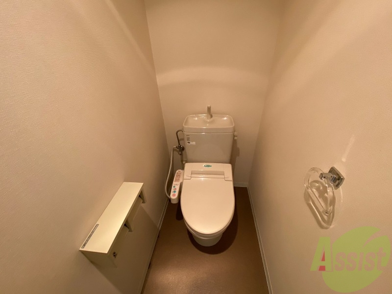 トイレ　ウォシュレット機能がついたトイレ。安心して使用できますね。