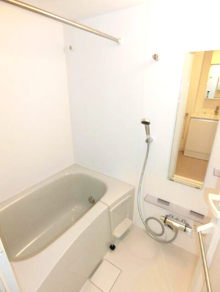 バス・シャワールーム　お風呂です