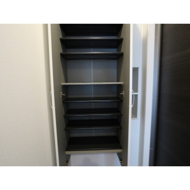 玄関　大容量シューズＢＯＸ