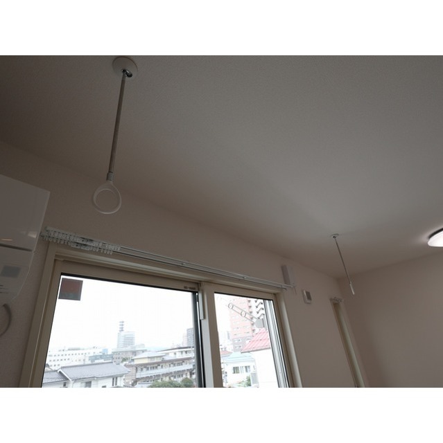 その他設備　室内物干しあり