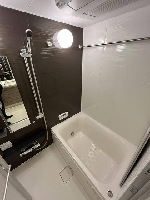 バス・シャワールーム　浴室乾燥機＆追い炊き機能付き