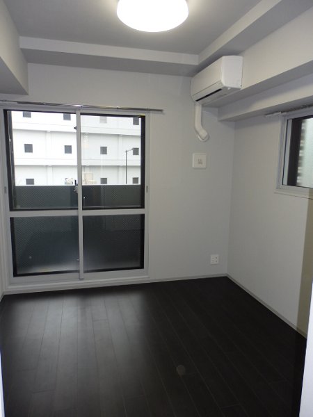 居室・リビング　※別部屋の参考写真です。