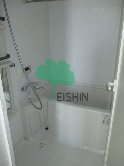 バス・シャワールーム　清潔感のある浴室です！