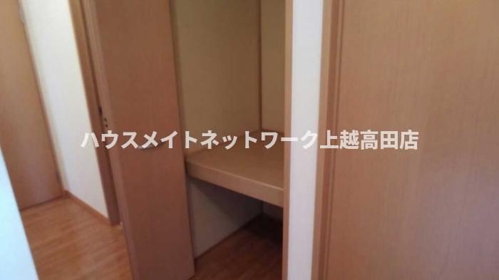 収納　クローゼット