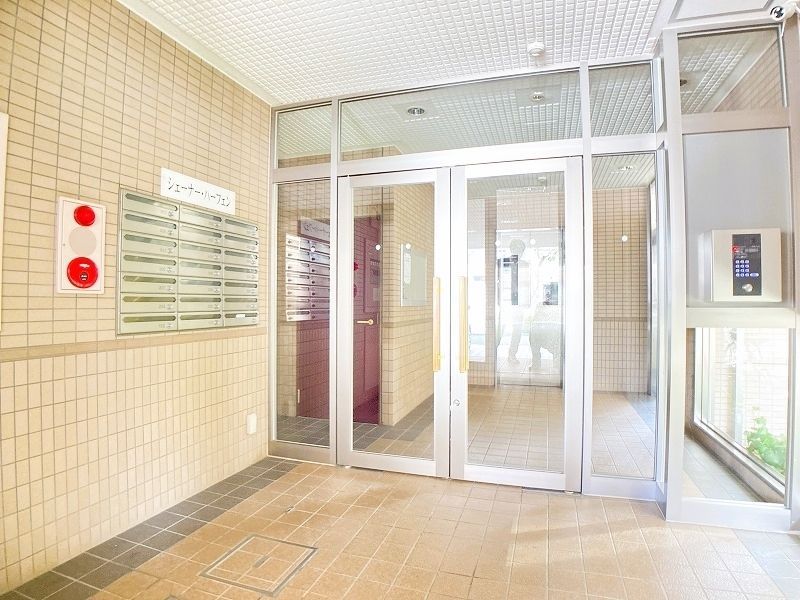 エントランス　エントランス