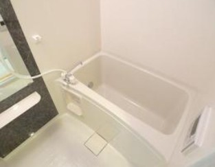 バス・シャワールーム　バスルーム