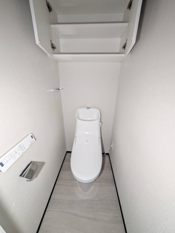 トイレ　他号室の写真になります。