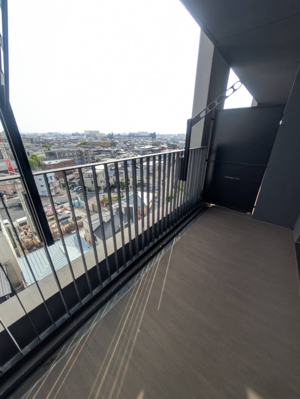 バルコニー　他号室の写真になります。