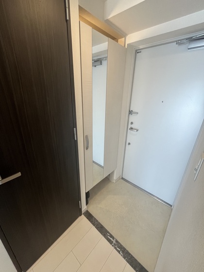 玄関　※別部屋の写真です