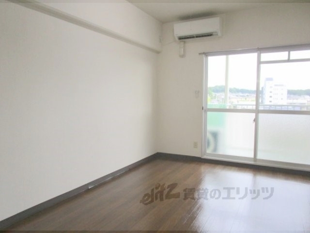 居室・リビング　居室