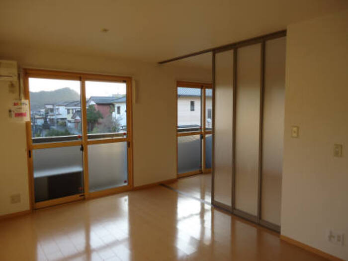 居室・リビング　205 LDK(2)