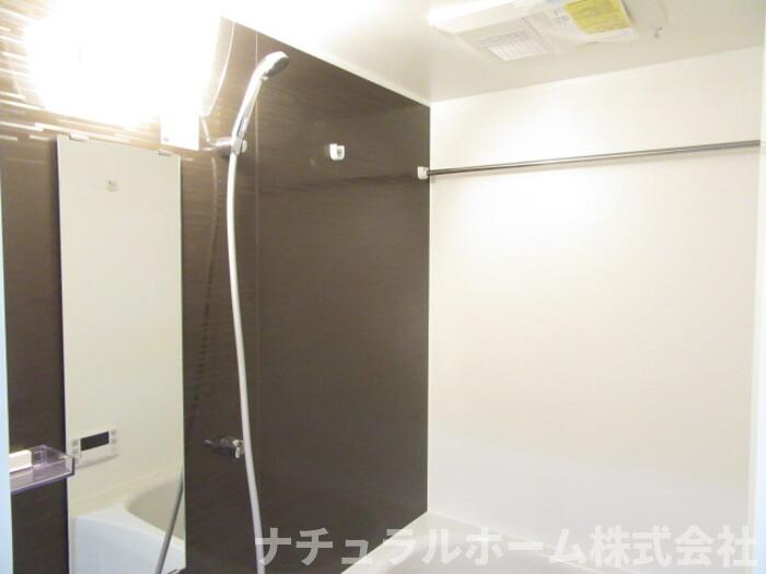 バス・シャワールーム　浴室