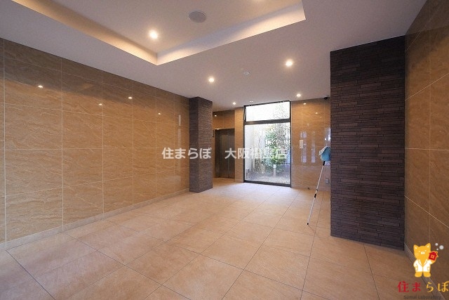 エントランス　共用部の印象も大切に