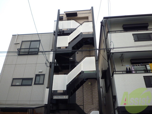 建物外観　通勤・暮らし・子育てに便利な、緑あふれる住宅地