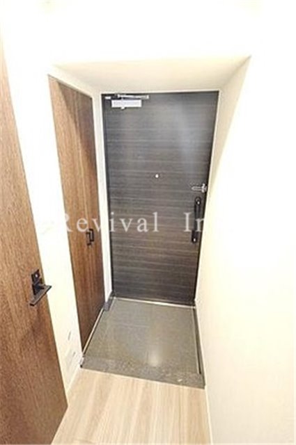 玄関　すっきりとした玄関でございます