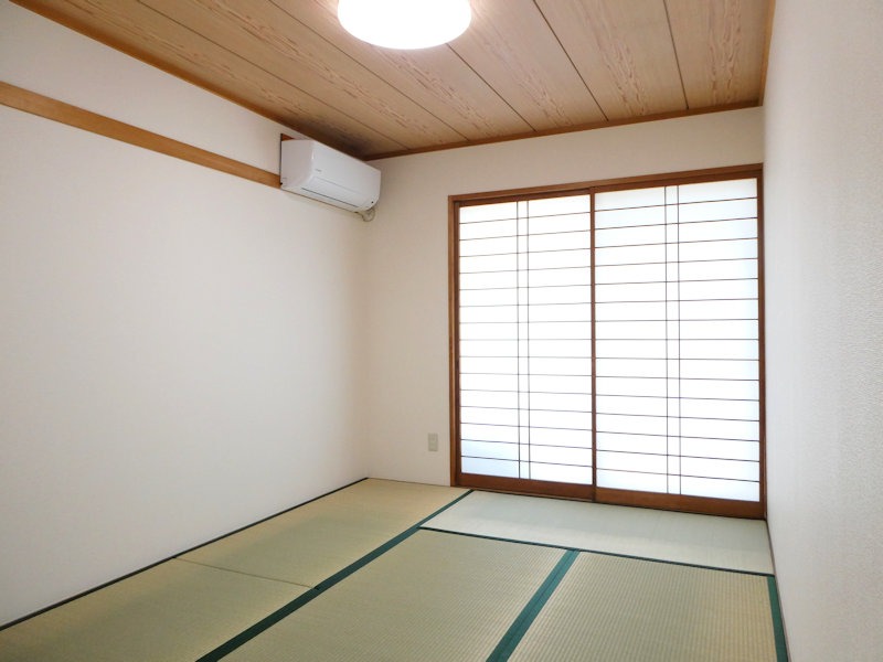 その他設備　リビングと和室にエアコンが設備で設置済み♪