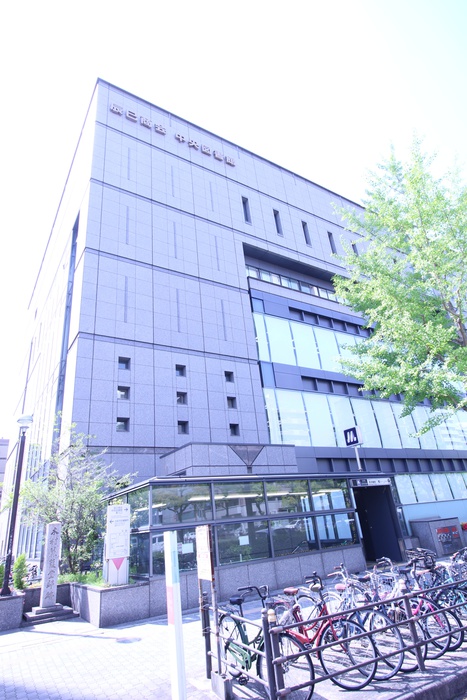 図書館　大阪市立中央図書館（図書館）まで648m