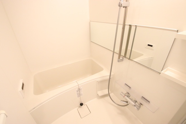 バス・シャワールーム　※別室の参考写真の為、現況優先です。