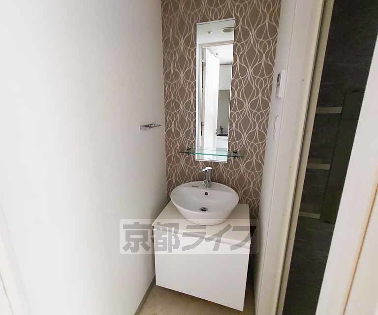 洗面設備　おしゃれな洗面台