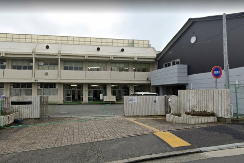 中学校　横浜市立緑が丘中学校（中学校）まで399m