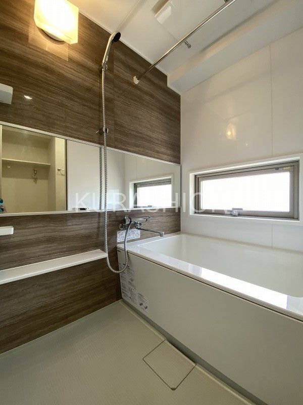 バス・シャワールーム　リビング/居室