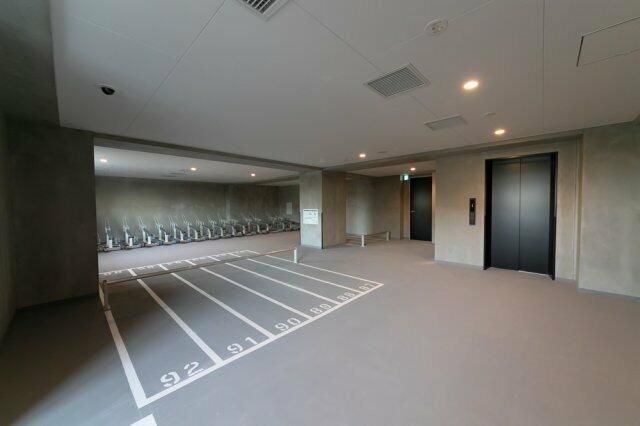 駐車場　バイク置き場です。