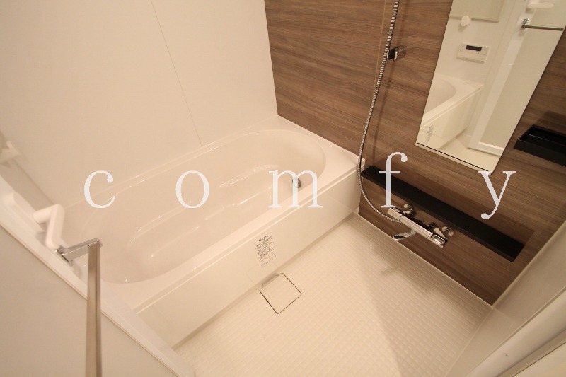 バス・シャワールーム　追炊き・浴室乾燥機付きバスム