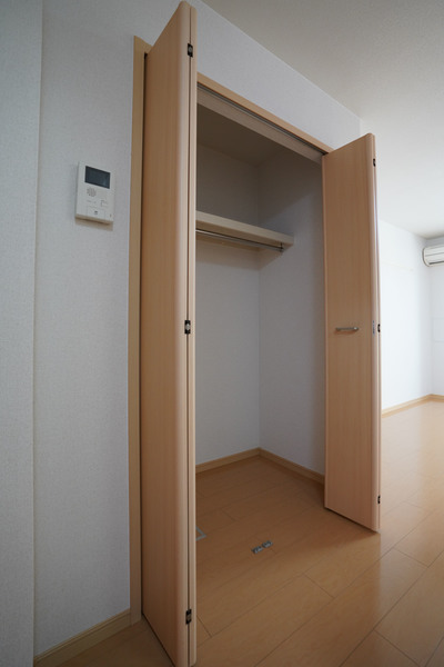 収納　同じ建物の別のお部屋