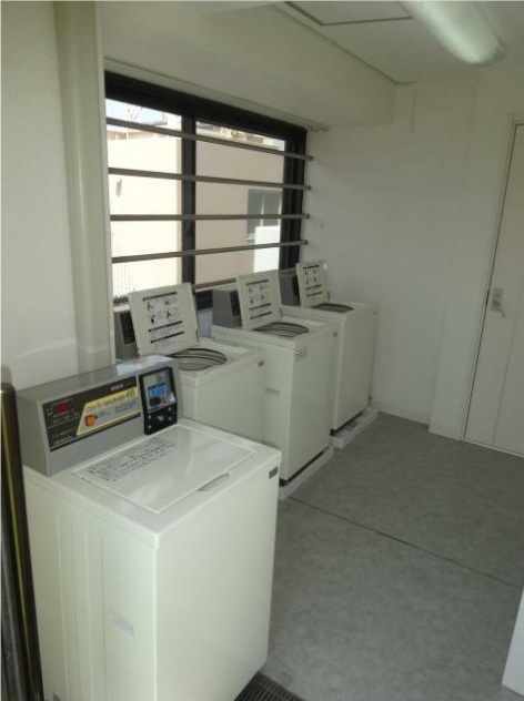 その他共有部分　コインランドリー