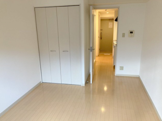 居室・リビング　セントラーレビラジオ