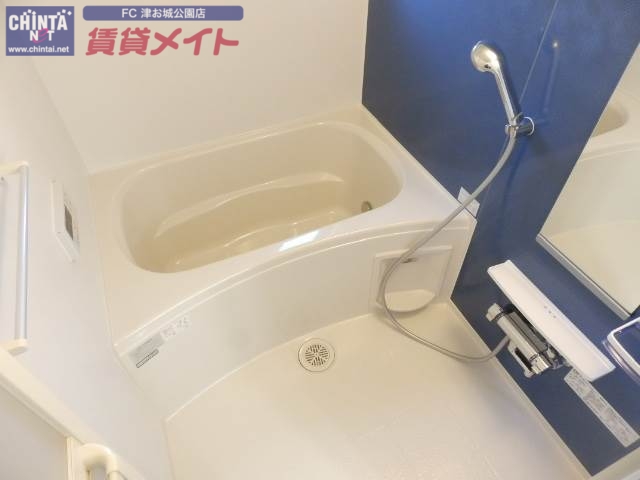 バス・シャワールーム　同物件別室タイプ