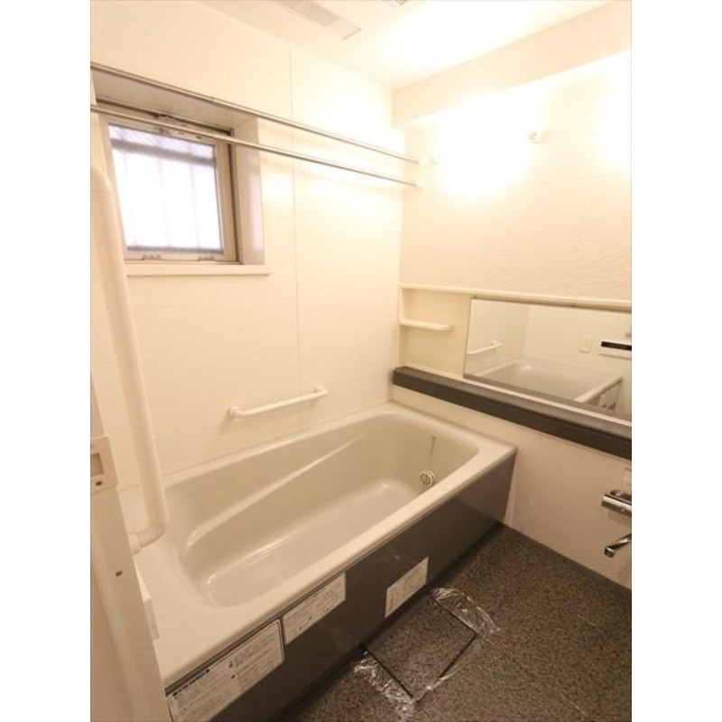 バス・シャワールーム　※別部屋参考写真