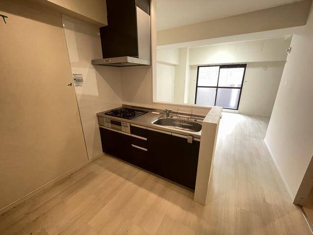 キッチン　カウンタータイプのシステムキッチン