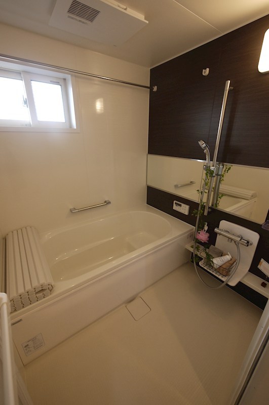 バス・シャワールーム　同仕様写真