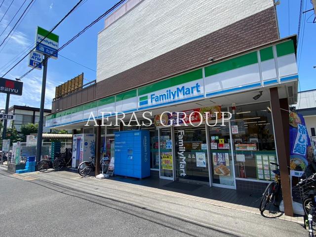 コンビニ　ファミリーマート 中浦和駅前店（コンビニ）まで251m